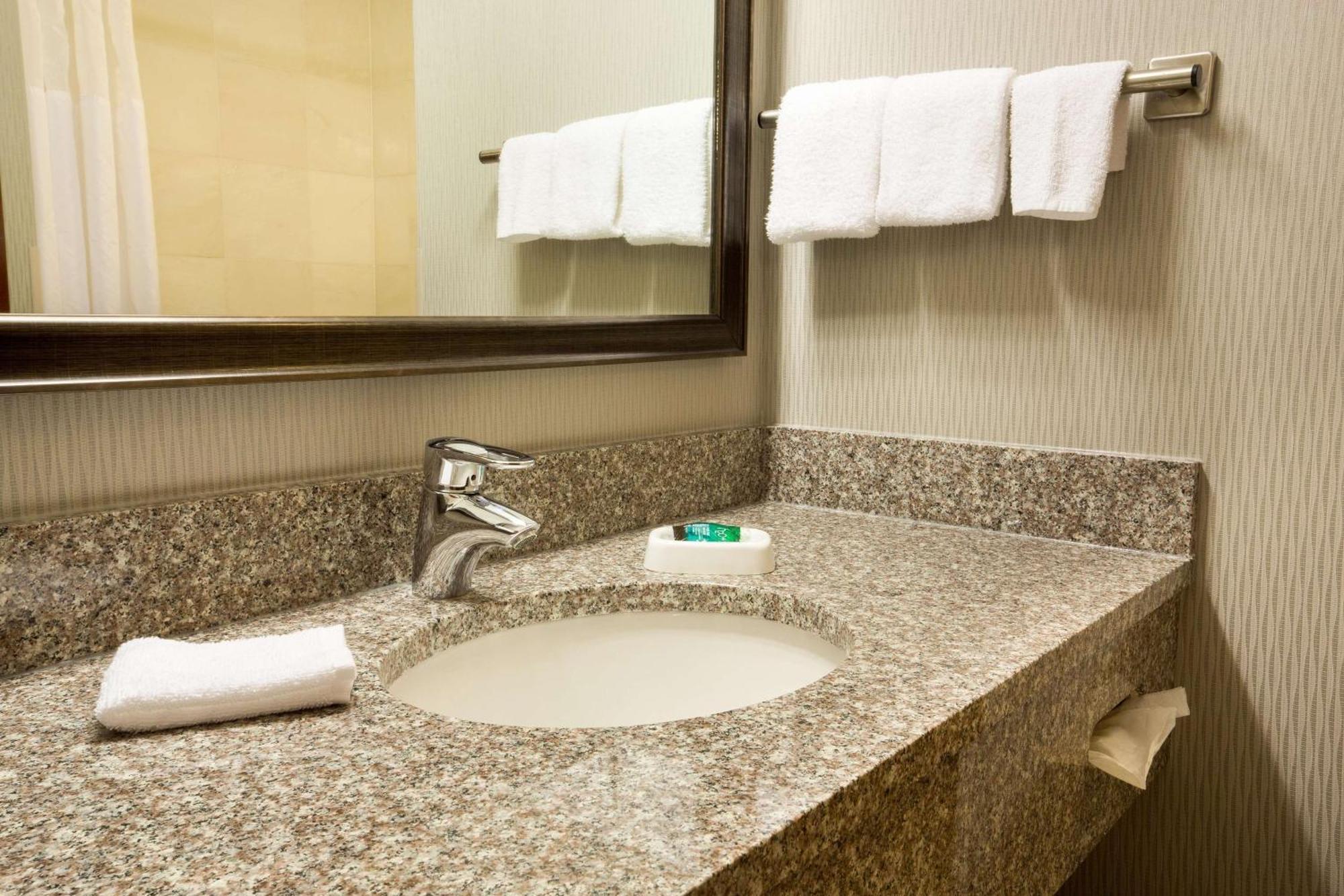 Drury Inn & Suites Columbus Grove City Εξωτερικό φωτογραφία